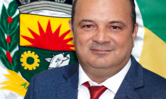 Indicação do vereador Daniel Leiteiro solicita construção de banheiros e vestiários no campo society do bairro Cidade Alta