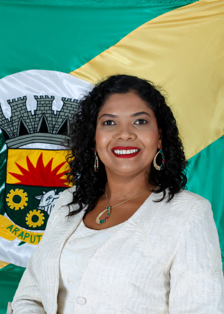 Vereadora Cléo Camargo propõe revitalização do Lago Azul com ampliação do parquinho infantil e construção de espaço tipo chalé