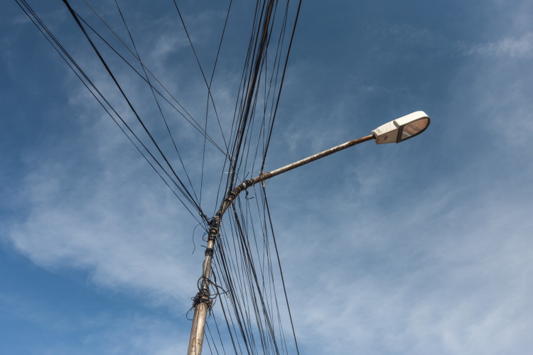 Vereadores solicitam compra de veículo para manutenção em iluminação pública da cidade