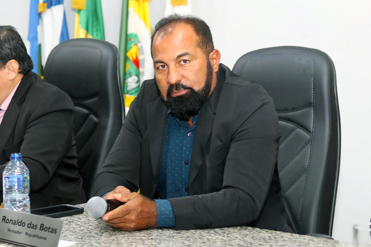 Vereador Ronaldo das Botas propõe contratação de profissional de enfermagem e melhorias de infraestrutura em comunidades rurais de Araputanga