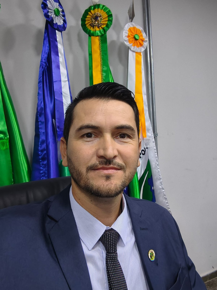 Indicação do vereador Silas da Ambulância propõe a regulamentação da atividade de condutor de ambulância em Araputanga